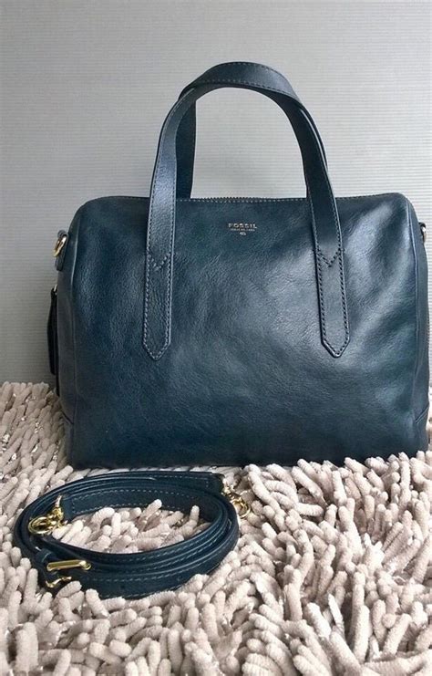 list discontinued fossil handbags retired